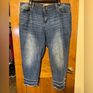 Cato Women's Cropped Blue Jeans